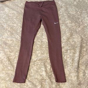 NEVER WORN NWOT Nike Dri fit leggings